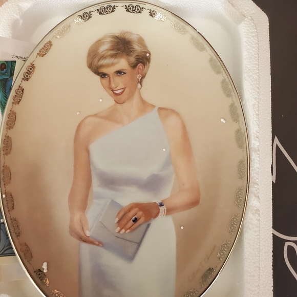 Princess Diana Collectible Plates - Picture 5 of 10